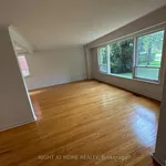 Rent 3 bedroom apartment in Toronto (Stonegate-Queensway)