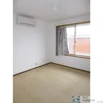 Rent 3 bedroom house in Clayton South