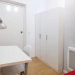 Rent a room in Madrid