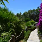 Rent 5 bedroom house in Cala Llonga