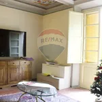 Rent 4 bedroom house of 76 m² in Carmignano