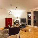 Appartement de 90 m² avec 1 chambre(s) en location à Paris