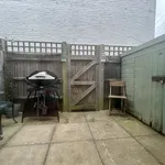 Rent 2 bedroom flat in South East England