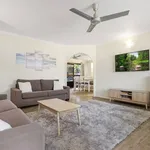 Rent 4 bedroom house in Urangan