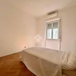 Rent 5 bedroom apartment of 200 m² in Milan