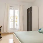 Rent a room of 100 m² in barcelona