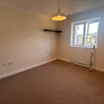 Rent 2 bedroom flat in Folkestone and Hythe District