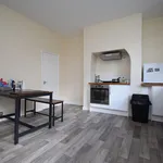 Rent 2 bedroom flat in Wakefield