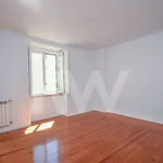 Rent 5 bedroom apartment of 198 m² in Lisbon