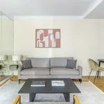 Rent 1 bedroom apartment of 55 m² in paris