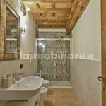 Rent 4 bedroom apartment of 50 m² in Florence