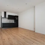 Huur 4 slaapkamer appartement van 95 m² in Hillesluis