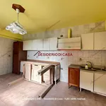 Rent 3 bedroom house of 117 m² in Gratteri