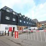 Flat to rent in Brewery Road, Hoddesdon EN11