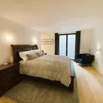 Rent 3 bedroom apartment in Saint-Gilles