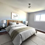 Rent 4 bedroom apartment in Pickering (West Shore)