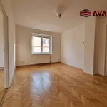 Pronajměte si 3 ložnic/e byt o rozloze 64 m² v Opava