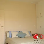 Rent 3 bedroom house of 300 m² in Καλύβια Θορικού