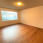 Rent 2 bedroom apartment in Lake Illawarra