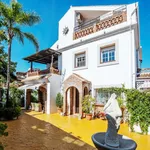 Rent 5 bedroom house of 600 m² in Marbella