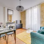 Appartement de 646 m² avec 2 chambre(s) en location à Bordeaux