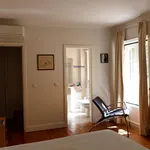 Rent 2 bedroom apartment of 100 m² in Lisbon