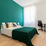 Rent a room in Turin