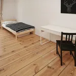 Miete 2 Schlafzimmer wohnung von 14 m² in Berlin