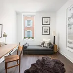 Rent 3 bedroom apartment of 182 m² in New York