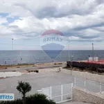 Affitto 3 camera appartamento di 65 m² in Bari