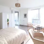 Rent a room in paris