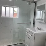 Rent 2 bedroom house in Queens