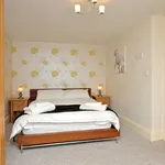 Rent 1 bedroom apartment in Torquay