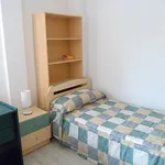 Rent a room in Madrid']