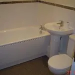 Rent 2 bedroom flat in Malvern Hills