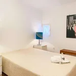 Rent 3 bedroom apartment of 110 m² in lisbon