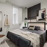 Rent 4 bedroom apartment of 79 m² in Barcelona