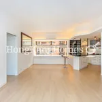 Rent 3 bedroom apartment of 112 m² in Mid-levels East