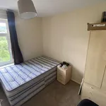 Rent 4 bedroom apartment in Wales