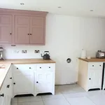 Rent 4 bedroom flat in Wales