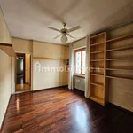 Rent 5 bedroom apartment of 200 m² in Milan