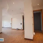 Affitto 6 camera appartamento di 202 m² in Turin