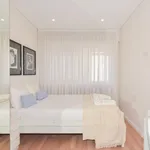 Rent 5 bedroom apartment in Porto