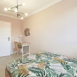 Rent a room in lisbon