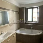 Rent 3 bedroom house of 210 m² in Άλιμος