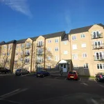 Rent 2 bedroom flat in Kirklees