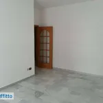 Affitto 3 camera appartamento di 80 m² in Naples