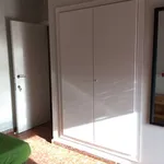 Rent a room of 130 m² in valencia