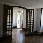 Appartement de 55 m² avec 2 chambre(s) en location à SARLAT