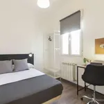 Rent a room of 83 m² in madrid